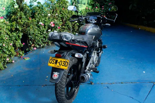 Bajaj Pulsar 180 Ug Pro 2015