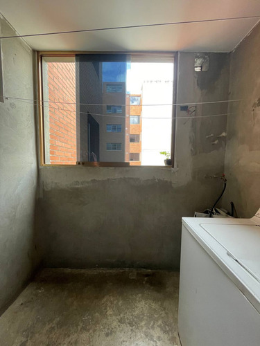 Apartamento En Venta En Los Teques Residencias Las Brisas.la