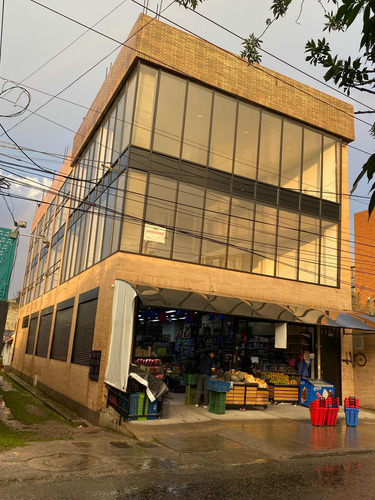 Arriendo Locales Suba Pinar 256 Metros Por Piso