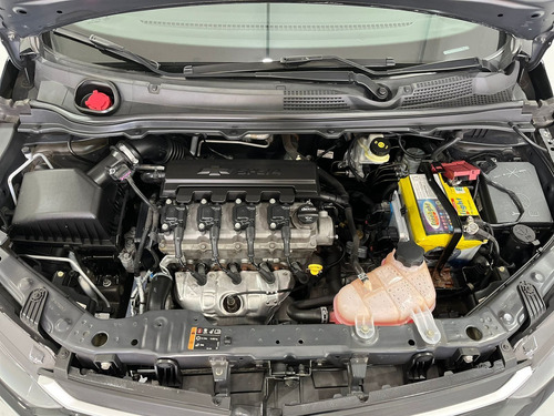 Imagem 9 de 10 de Chevrolet Prisma Sed. Lt 1.4 8v Flexpower 4p 2017/2018