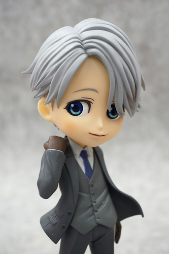 Imagen 2 de 5 de Q Posket Prince Yuri!! On Ice Victor Nikiforov Color Normal