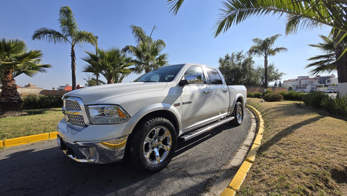 Camioneta Ram 2500 Laramie V8 At 4x4