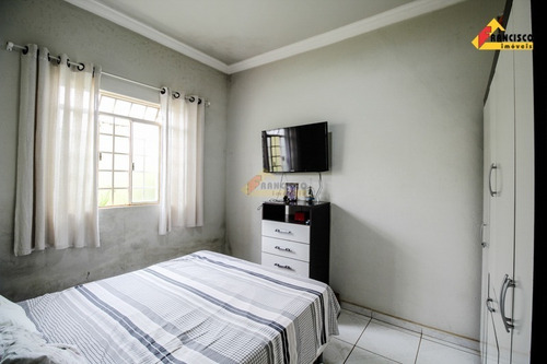 Imagem 12 de 18 de Casa À Venda, 3 Quartos, 2 Vagas, Itacolomi - Divinópolis/mg - 46212