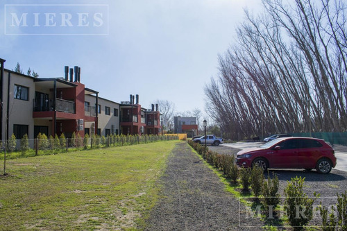 Imagen 2 de 22 de Departamento De Dos Ambientes En Venta En Altos De La Cañada