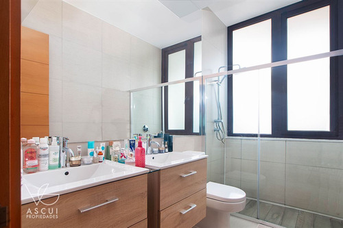 Depto 3 Dormitorios, 3 Baños, Salita, Jardin. Las Condes