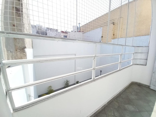 Almagro 4 Ambientes Divinos, Con Terraza Propia De 140 M2!!! Sup Cubierta 142 M2 Super Luminoso
