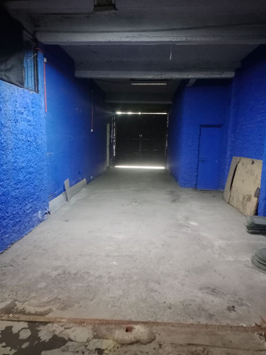 Propiedad Recién Remodelada Comercial Bodega-oficinas