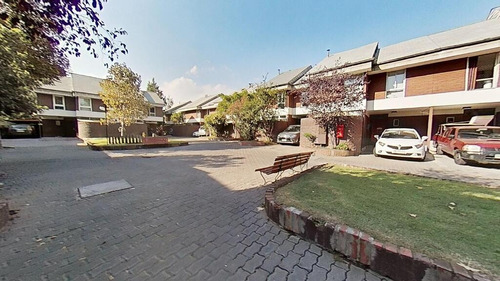 Casa Las Condes (841)