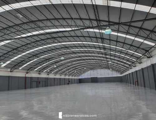 Renta Local Con Bodega Agrícola Pantitlán Iztacalco