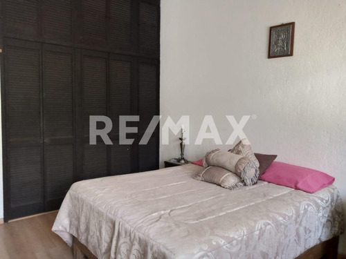 Casa En Avenida De La Rica En Villas Del Meson
