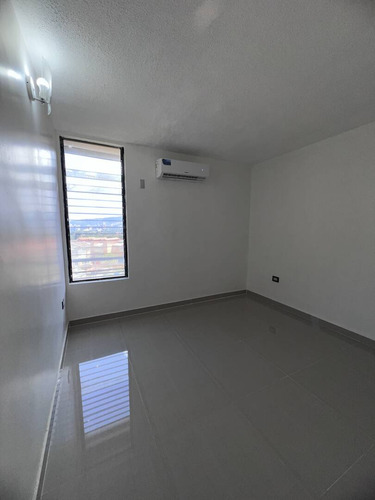 Np Vende Moderno Apartamento En Lomas De Mañongo Cod 290104