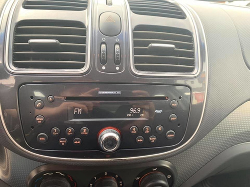 Fiat Grand Siena 1.4 Mpi Attractive 8v Flex 4p Manual