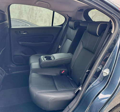 Honda City Hatch 1.5 Touring Flex Aut. 5P