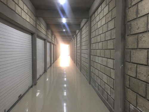 Imagen 2 de 4 de Local En Renta Dentro De Plaza En Santiago Tianguistenco, Precio A Negociar!!!
