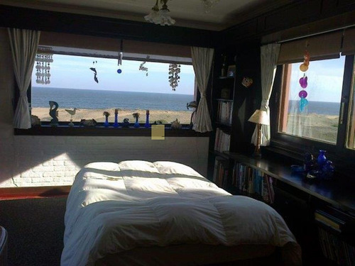 Imagen 25 de 30 de Venta De Casa De 5 Dormitorios En Las Grutas Frente Al Mar