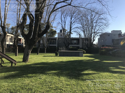 ALTOS DEL GOLF