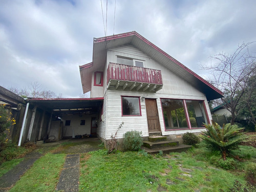 Casa De 78 M2 De2 Pisos, Sector Teja Sur, Isla Teja,valdivia