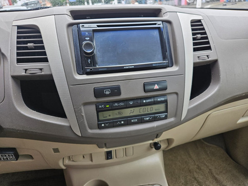Toyota Hilux SW4 3.0 SRV 4X4 16V TURBO INTERCOOLER DIESEL 4P AUTOMÁTICO