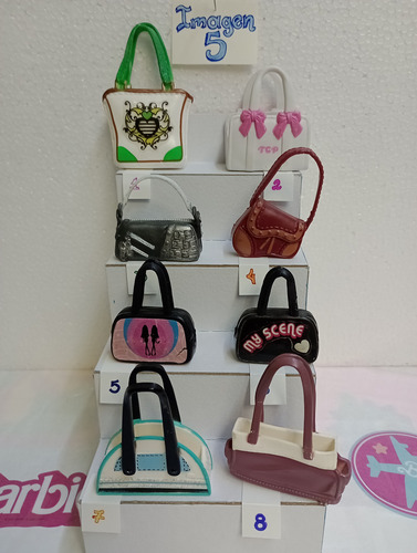 Barbie Muñeca Accesorios Bolsos Bolsas Maleta Mochila (Usado)