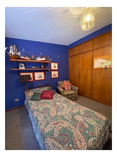 Se Vende Casa 630m2. 4h + S/5b + S/4p. Santa Paula.