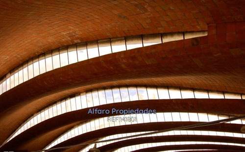 Industrial De Alto Metraje