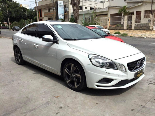Volvo S60 3.0 T6 R-design Awd Gasolina 4p Automático
