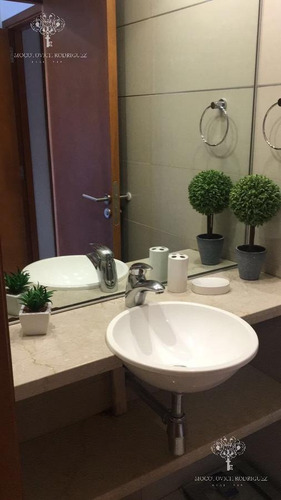 Apartamento Venta/ Alquiler Anual. Punta Del Este.