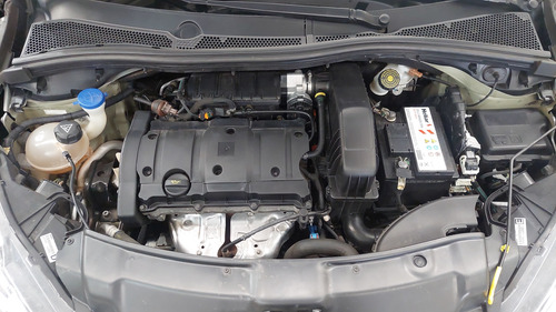 Peugeot 208 1.6 Feline Tiptronic