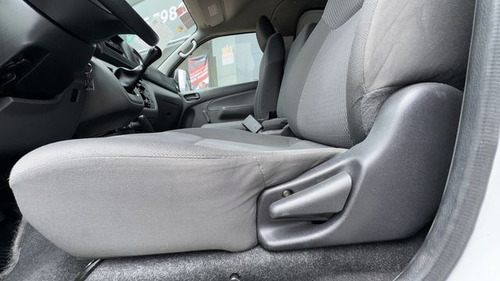 Nissan Urvan 2.5 Panel Amplia Aa Paquete Seguridad Mt