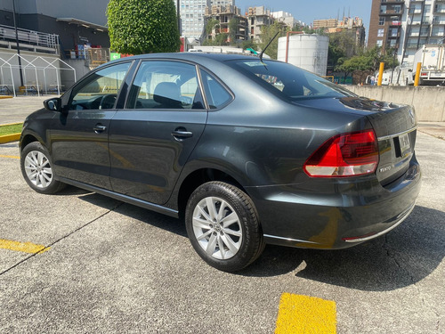 Volkswagen Vento 1.6 Confortline At