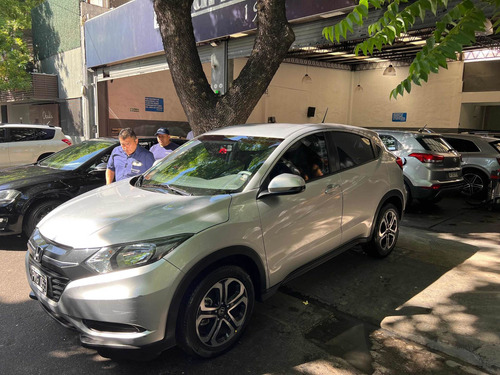 Imagen 8 de 16 de Honda Hr-v 2016 1.8 Lx 2wd Cvt