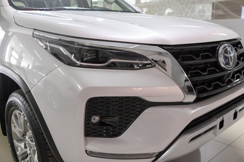 Toyota Hilux SW4 SRX Plat. 4x4 2.8 TB Diesel Automatico.