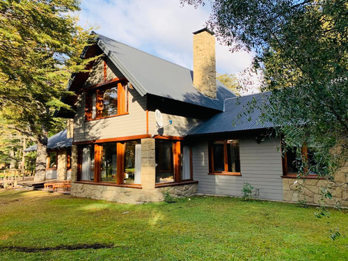 Cálida Casa En Venta En Arelauquen, Bariloche