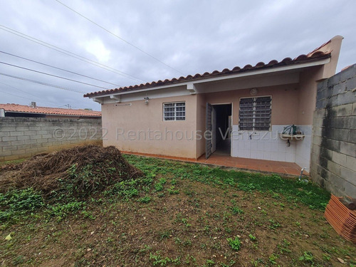 Imagen 27 de 30 de Casa En Venta En La Piedad Cabudare Lara, Conjunto Privado Con Vigilancia Las 24 Horas Del Dia, Numero De Contacto Teléfono: (0.4.2.4.5.9.3.7.5.4.2), Rent-a-house Centro Occidente Mls Código: 22-24898
