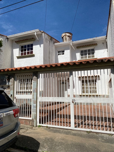 Venta De Casa Guatire Valle Arriba Urb Los Chaguaramos