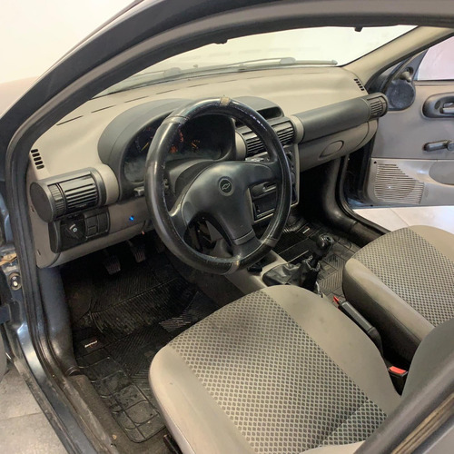 Chevrolet Corsa Sedan 1.6 Full!! Amaya Motors Propios
