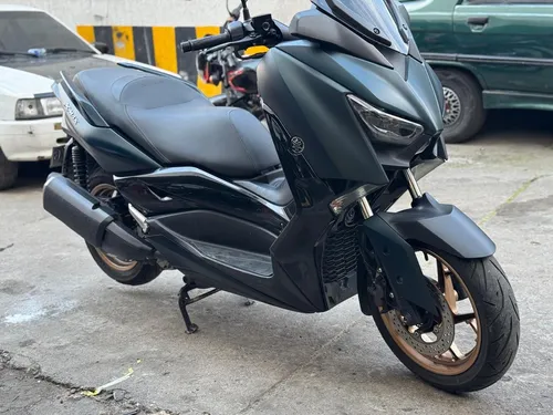 Yamaha X-max 300
