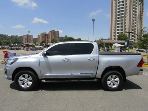Toyota Hilux 2.8 Cc Automática Full 4x4