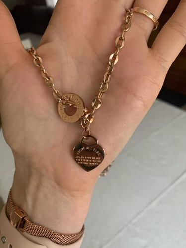 Imagen 3 de 5 de Collar Dorado Eslabones Gruesos Dije Corazón Buchón Broche T