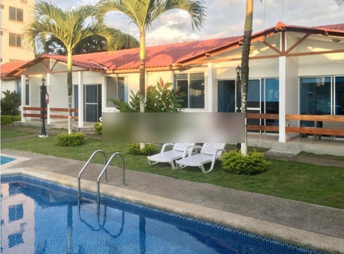 Imagen 4 de 16 de Tonsupa Casa De Alquiler Villas Nicole Sector Club Del Pacifico