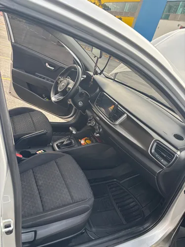Kia Rio 1.4 Vibrant Hb At