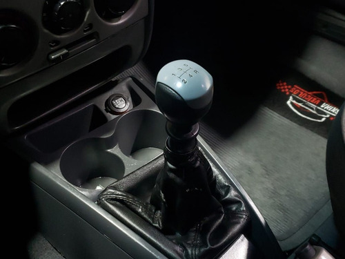 Imagem 7 de 18 de Fiat Strada 1.8 Mpi Adventure Locker Ce 16v