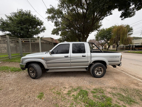 Toyota Hilux Pick-Up 3.0 Cd Srv I 171cv 4x4