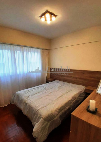 Departamento En Venta 2 Ambientes - Centro, Lateral Reciclado