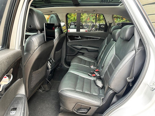 Kia Sorento 3.3 V6 EX 7L