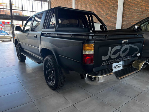 Imagen 6 de 10 de Toyota Hilux 1998 2.8 D/cab 4x4 D Sr5