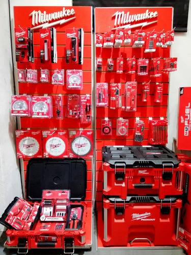 Imagen 4 de 4 de Motosierra A Nafta Niwa 50cc Cnw-50 2.2kw 20 Pulgadas