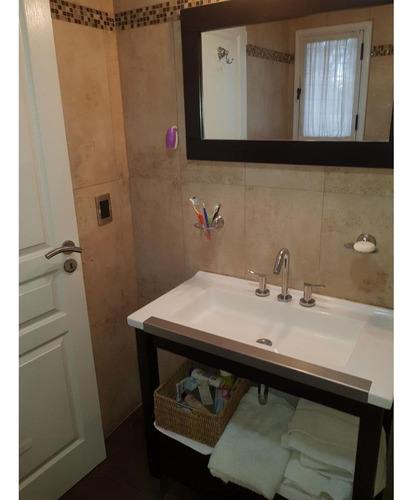Venta Casa + Depto. Merlo Apto Credito. Calle Mitre Al 2000