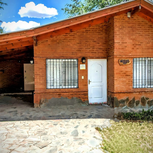 Gasthaus,cabaña Chalet En Villa General Belgrano,hasta 6 Huespedes.