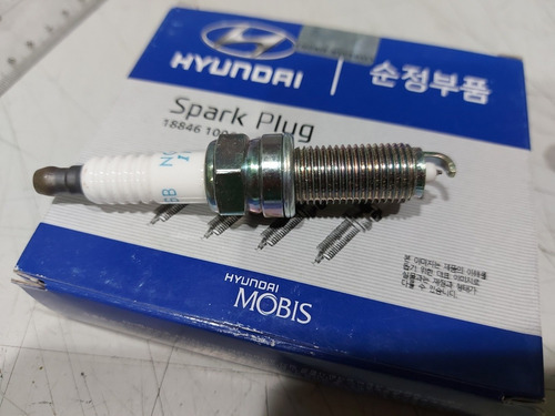 Imagen 3 de 4 de Pack Bujias Iridium Hyundai Genesis-optima-carens Originales